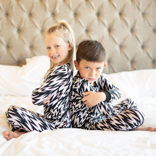 Load image into Gallery viewer, Two Piece Pajama Set