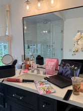 Load image into Gallery viewer, It Girl Snack - Superfoods Greens Gummies in Pink Starburst Flavor