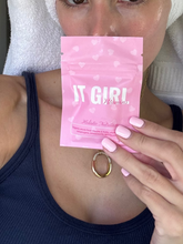 Load image into Gallery viewer, It Girl Snack - Superfoods Greens Gummies in Pink Starburst Flavor