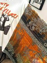 Load image into Gallery viewer, Butterfly Top “Twenty One Pilots