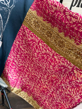 Load image into Gallery viewer, Butterfly Top “LED Zeppelin Kantha Sleeve Poncho