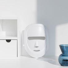 Load image into Gallery viewer, Eco Face Platinum LED Mask (Pearl White)

