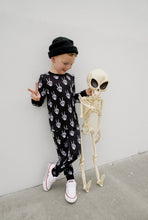 Load image into Gallery viewer, ✌🏻 skelly | bamboo pajamas
