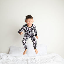 Load image into Gallery viewer, Two Piece Pajama Set
