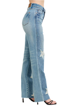 Load image into Gallery viewer, Judy Blue Full Size High Waist  Rigid Magic Star Shaped Destroy 90&#39;s Straight Jeans Plus Size

