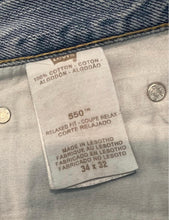 Load image into Gallery viewer, Upcycled Levi’s Short “Go Granny Go”
