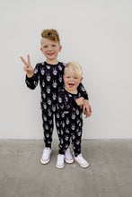 Load image into Gallery viewer, ✌🏻 skelly | bamboo pajamas

