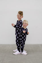 Load image into Gallery viewer, ✌🏻 skelly | bamboo pajamas
