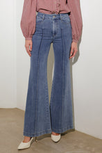 Load image into Gallery viewer, A PLACE TO BE STRETCH DENIM PANTS

