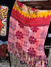 Load image into Gallery viewer, Butterfly Top “Rolling Stones” Fringed
