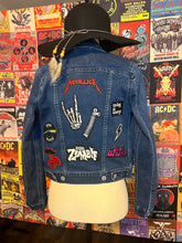 Load image into Gallery viewer, Repurposed Levi Denim Jacket (XS)
