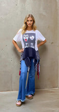 Load image into Gallery viewer, Riot Tee - Kiss
