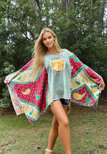 Load image into Gallery viewer, Legends &amp; Layers Poncho “Joshua Tree
