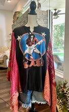 Load image into Gallery viewer, Butterfly Top “ Slash
