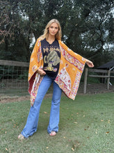 Load image into Gallery viewer, Butterfly Top “Def Leppard
