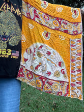 Load image into Gallery viewer, Butterfly Top “Def Leppard
