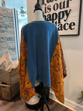 Load image into Gallery viewer, Legends and Layers Poncho “Fleetwood Mac
