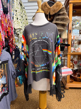 Load image into Gallery viewer, Mash Up Tee “Pink Floyd
