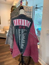 Load image into Gallery viewer, Butterfly Top “Nirvana Kantha Sleeves Poncho
