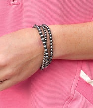 Load image into Gallery viewer, 3 Strand Navajo Pearl Bracelet
